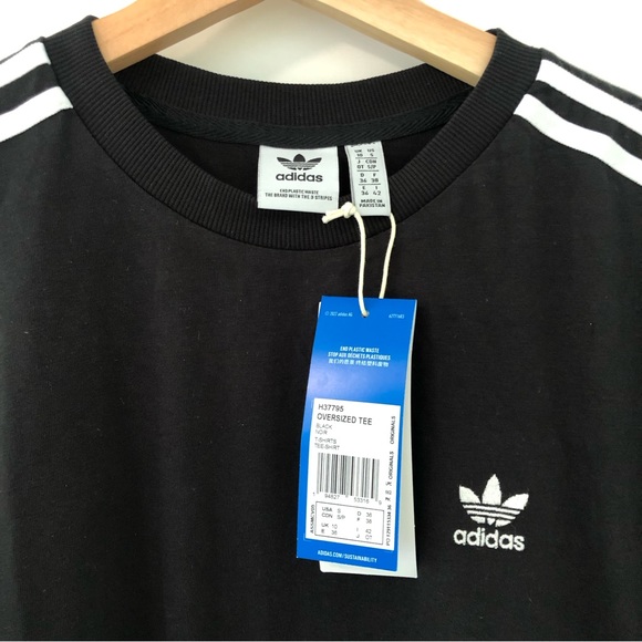Women’s Classic Adidas T-shirt - Picture 2 of 2